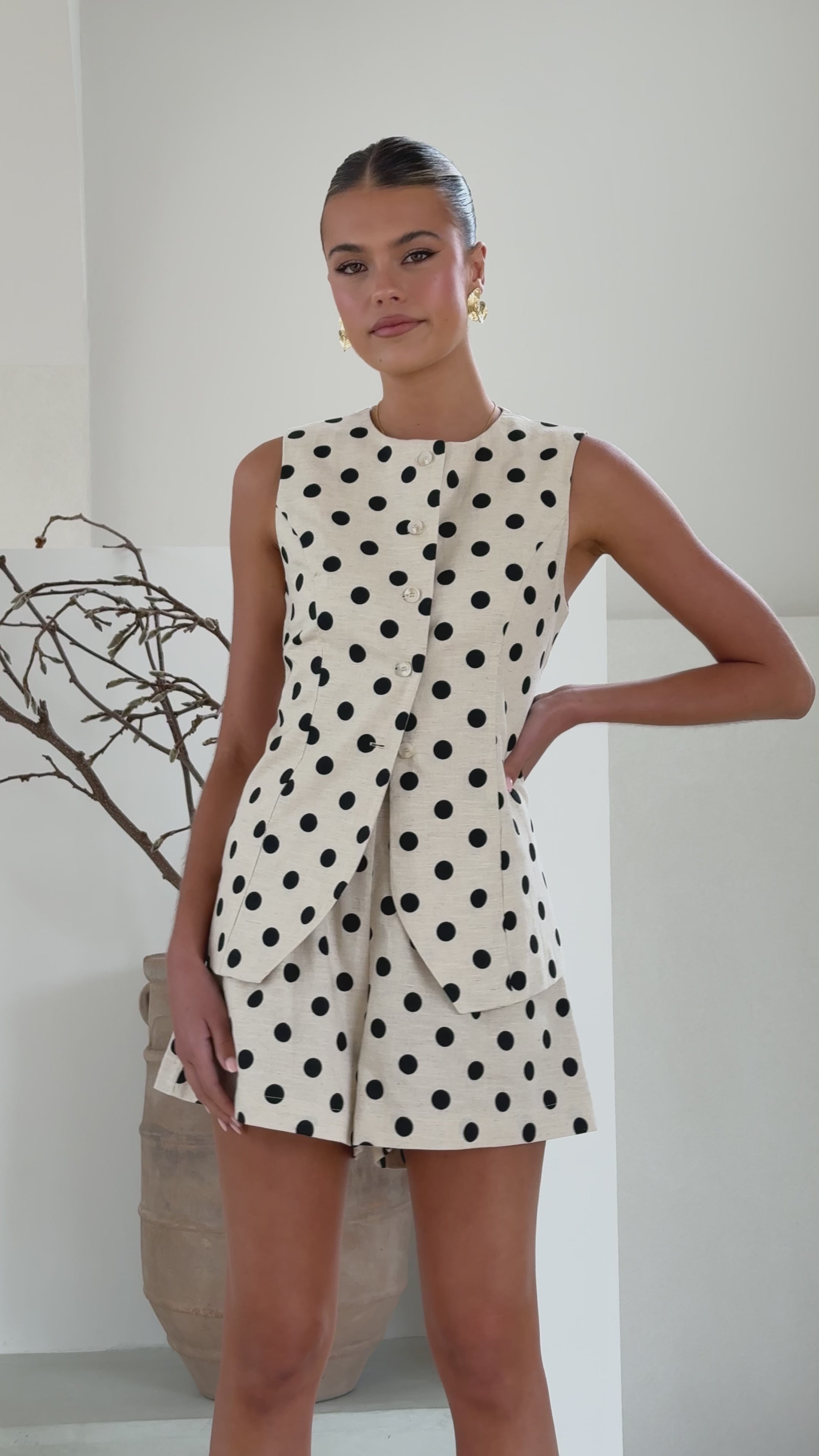 Laolani Button Up Vest Top - Oat Black Polka