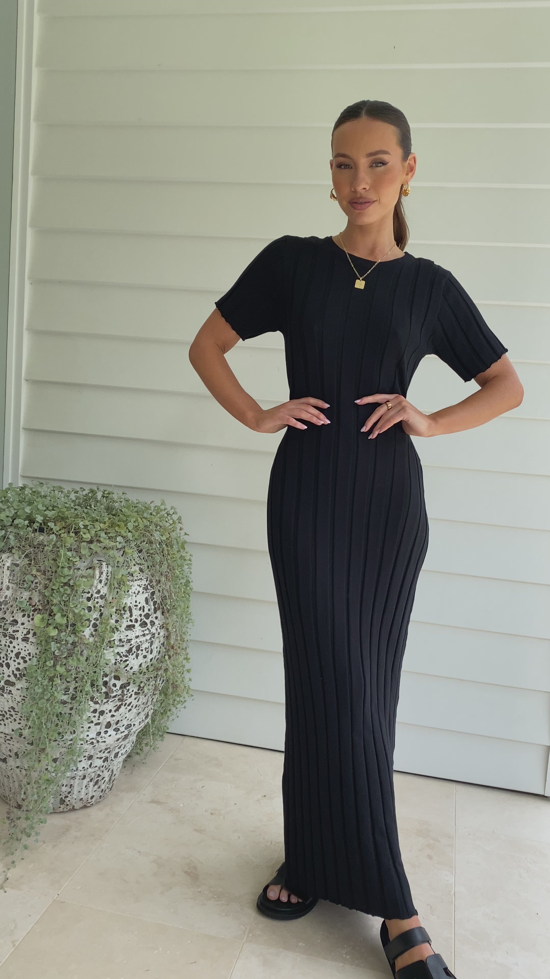 Mari Maxi Dress - Black
