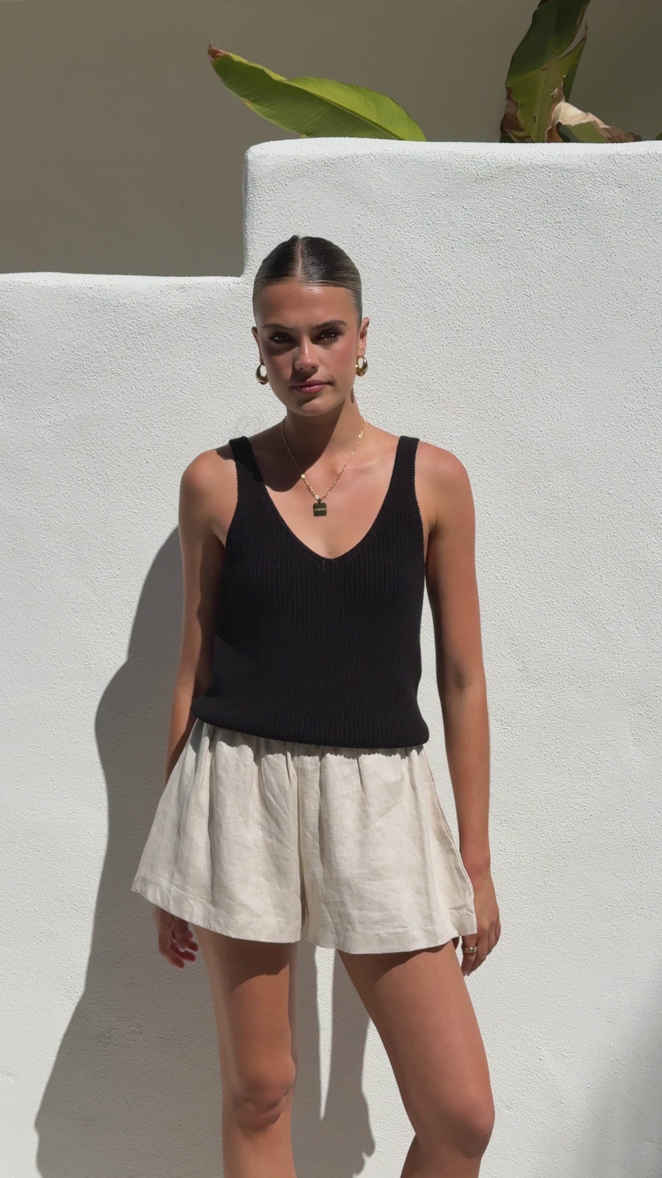 Neelia Top - Black