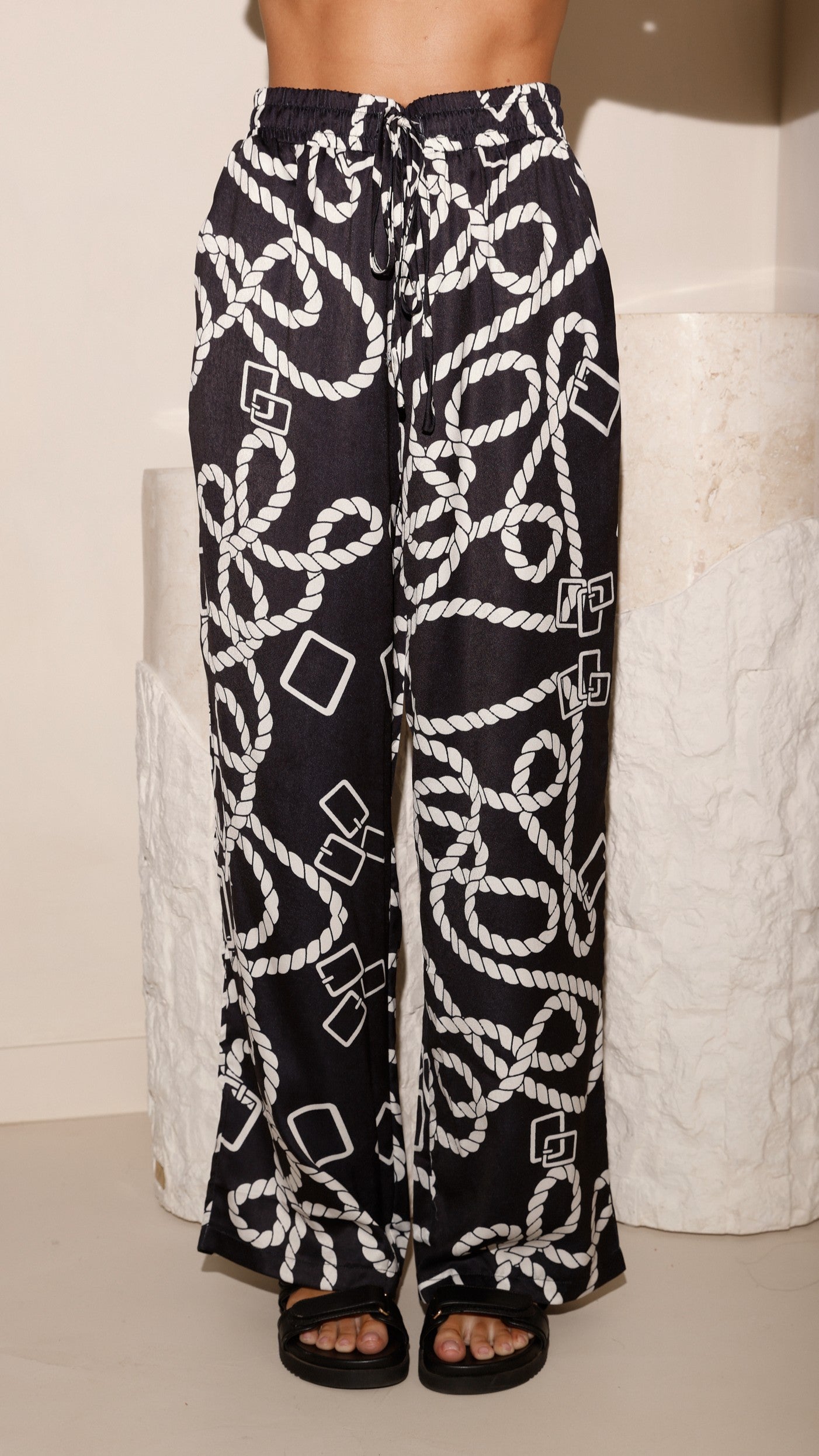 Fergie Pants - Black / White Print