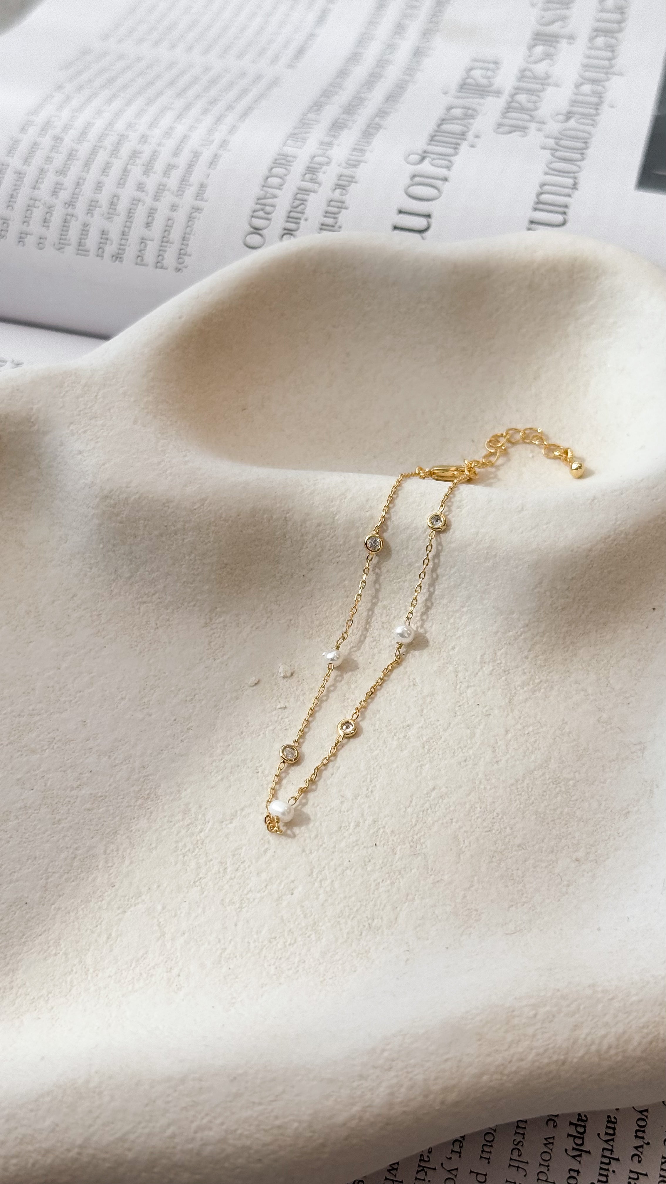 Nina Bracelet - Gold / Pearl