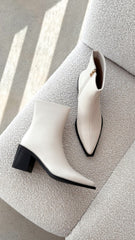 Leanora Boots - Ivory