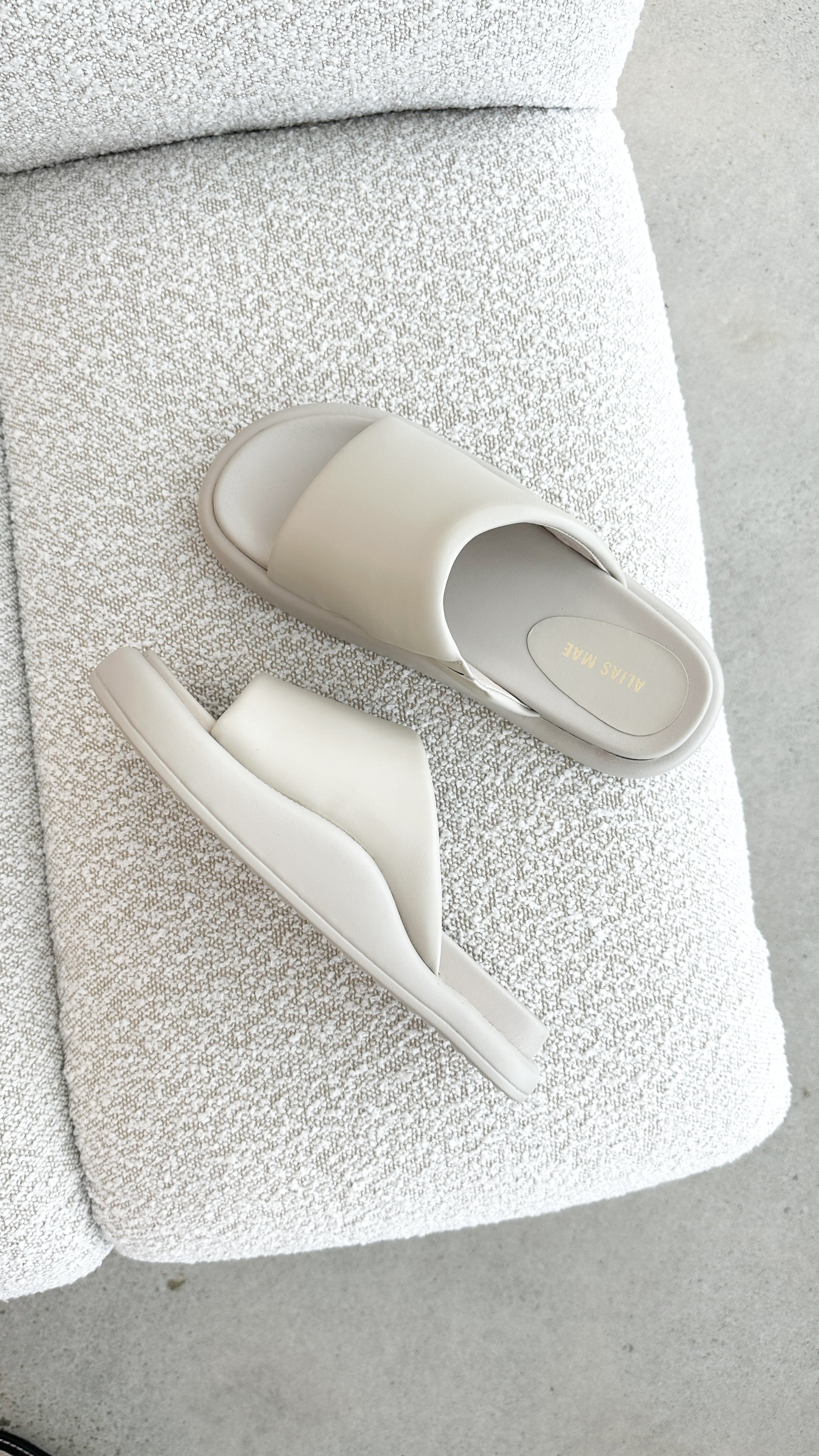 Thea Slide - Bone Leather