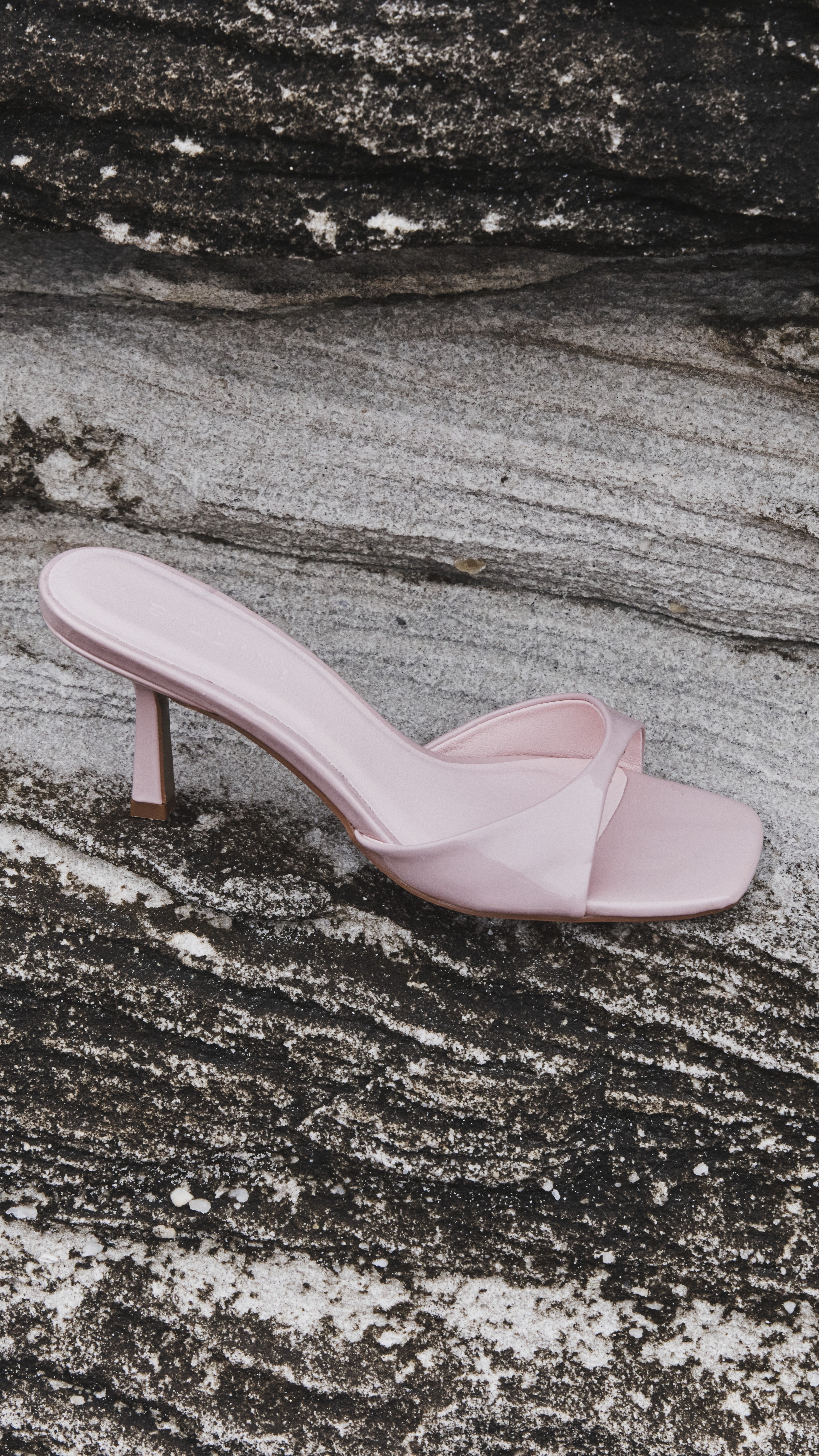 Yohan Heel - Pink