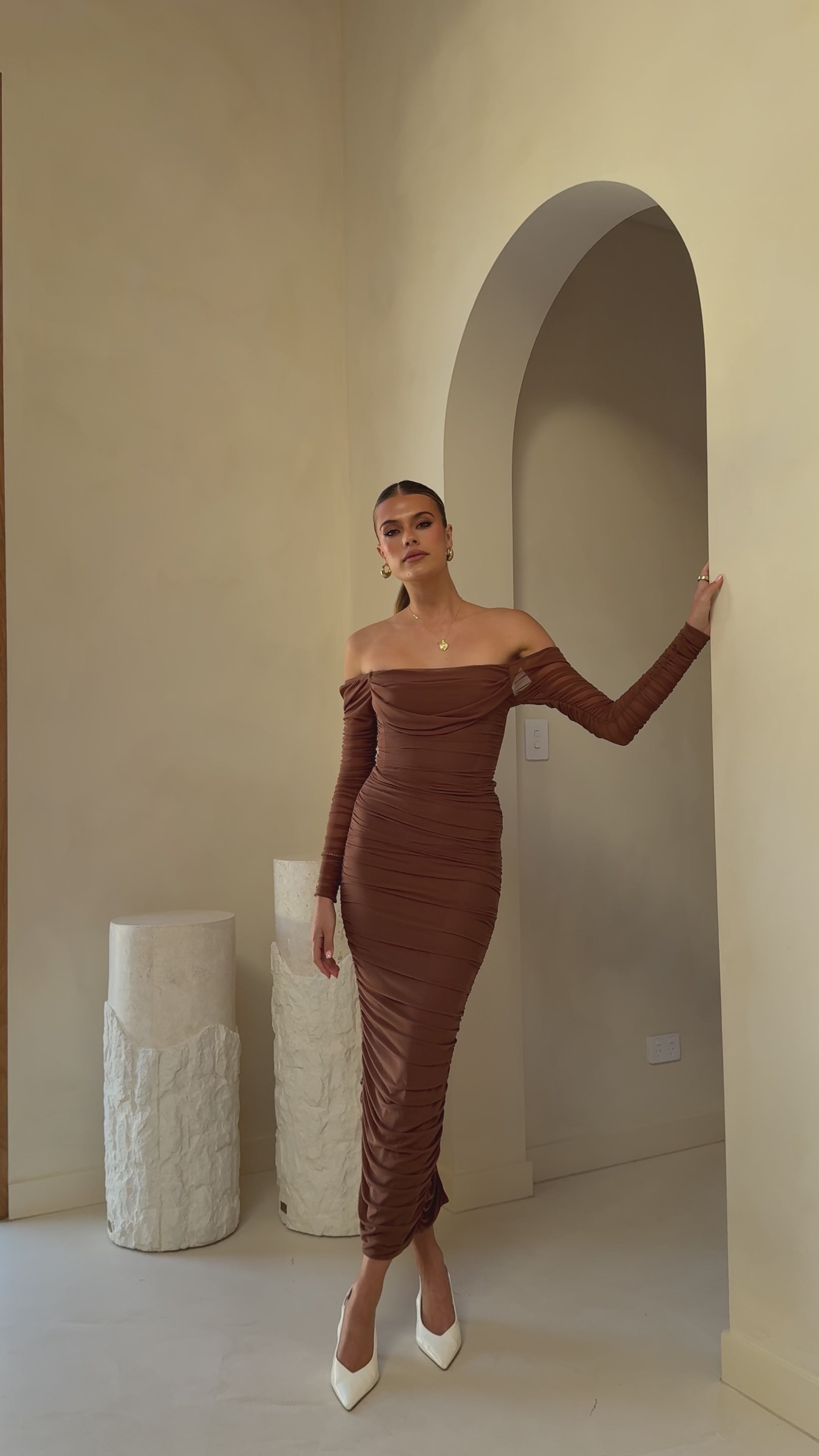 Kylie Maxi Dress Long Sleeve - Chocolate