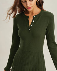 Green Round Neck Pleated Sweater Dress
