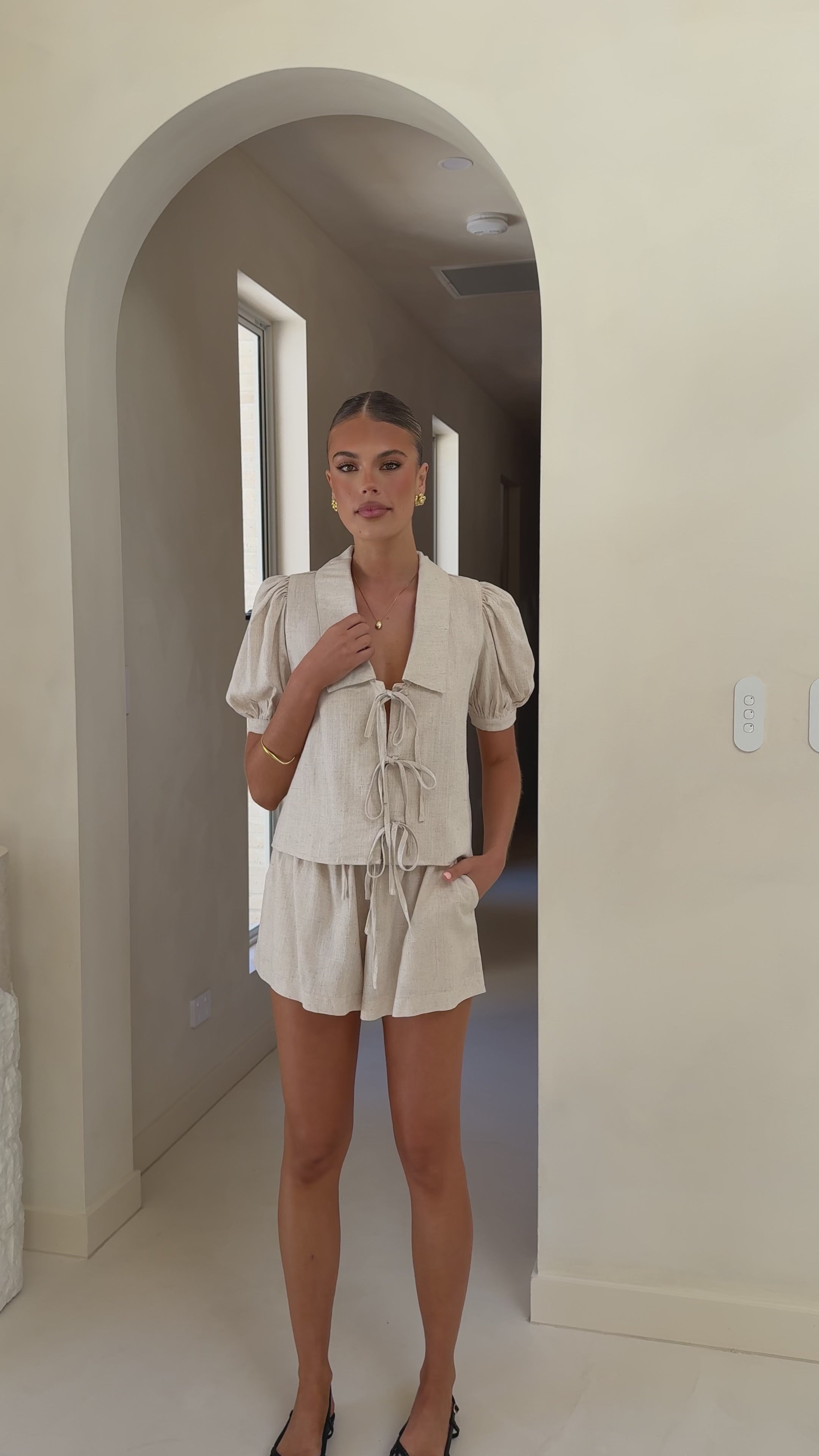 Alma Shorts - Beige