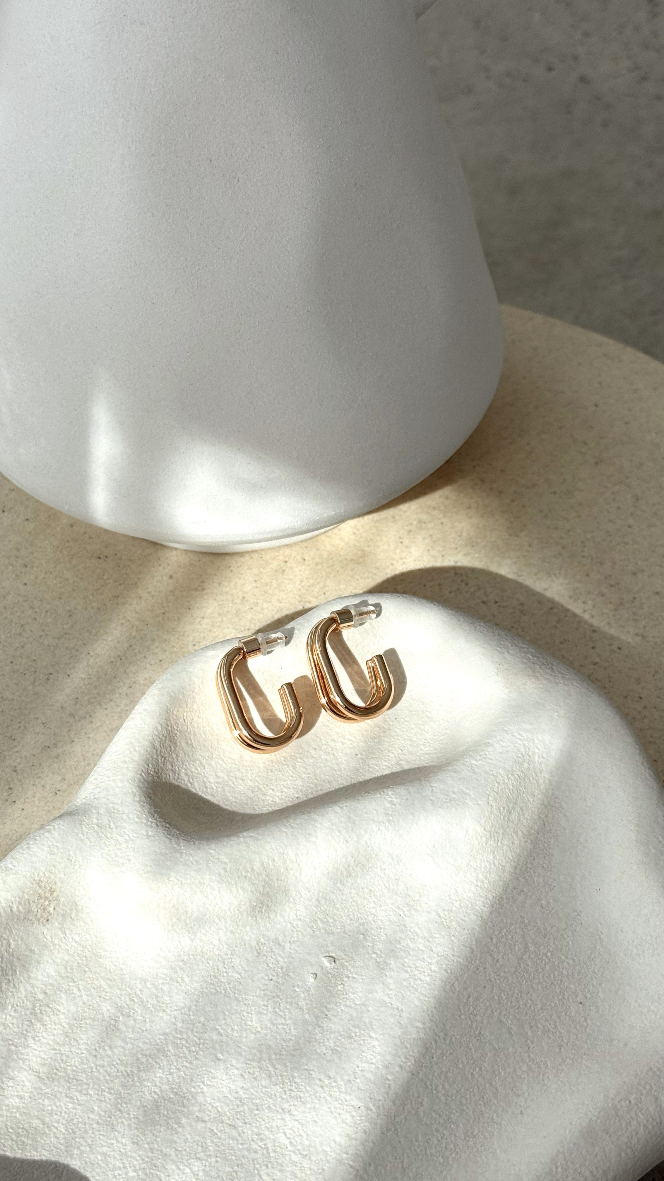 Double Curved Front Stud Earrings - Gold