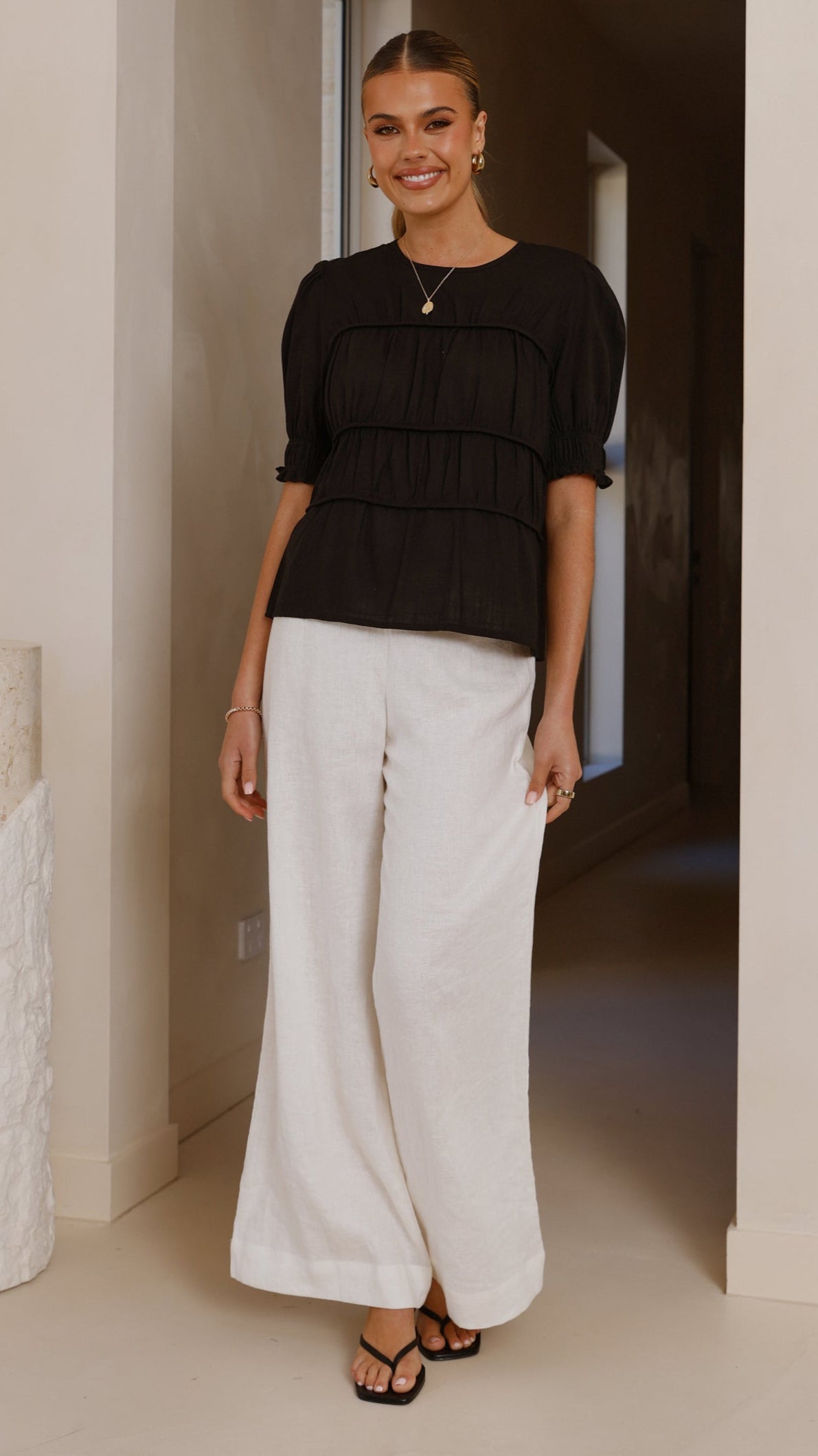 Kai Short Sleeve Top - Black