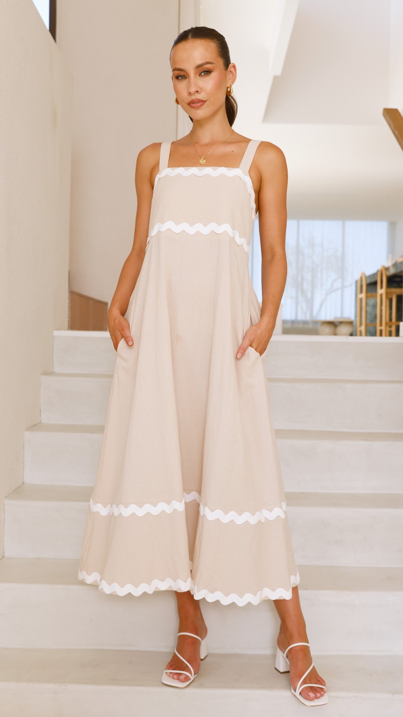 Raelynn Midi Dress - Beige/White