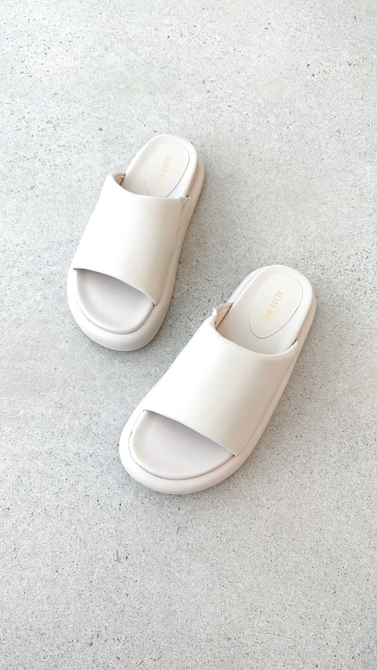 Thea Slide - Bone Leather
