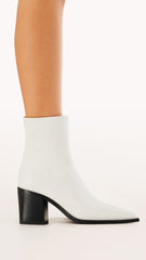 Leanora Boots - Ivory
