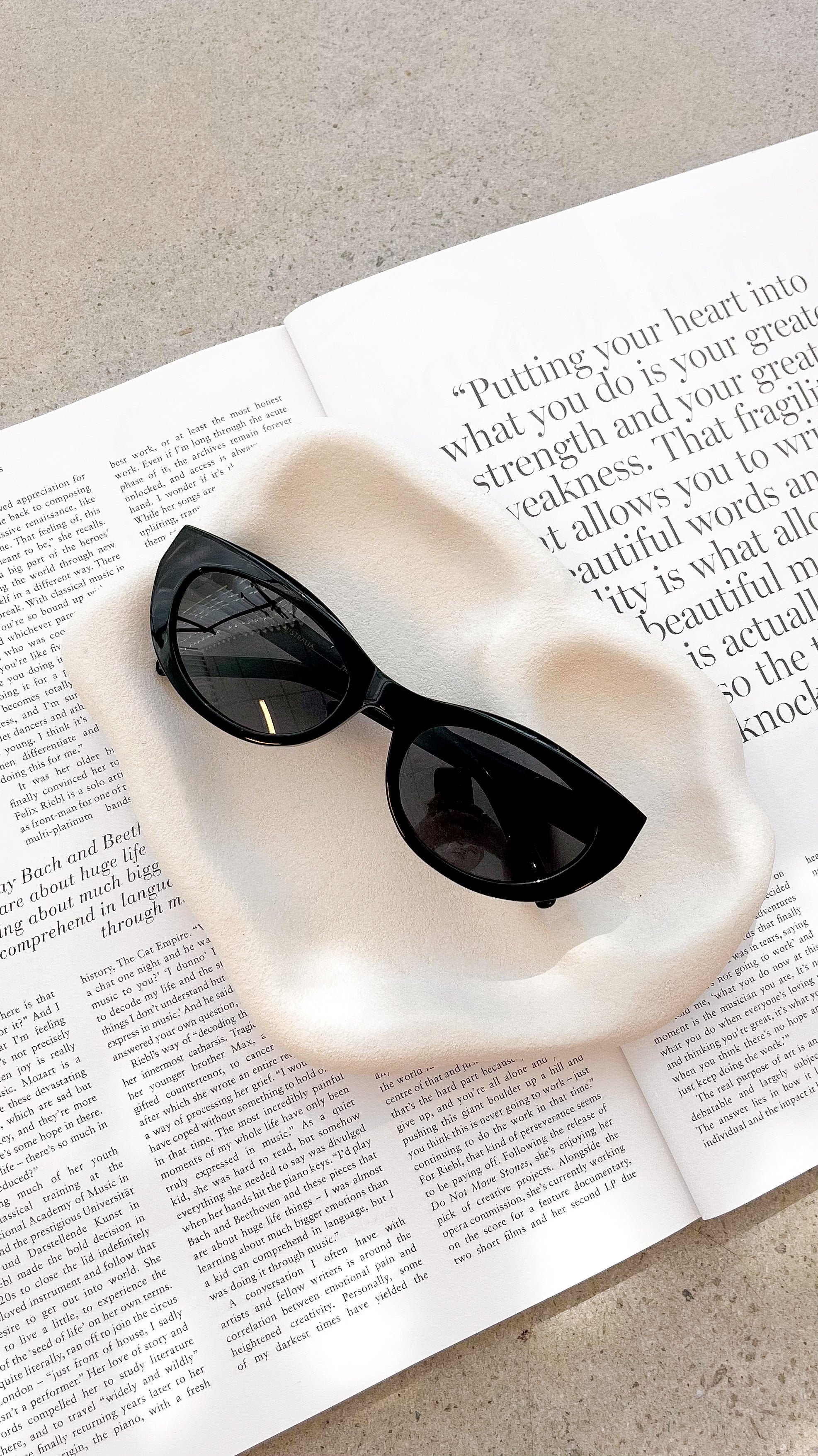 Estella Sunglasses - Black