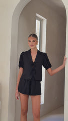 Alma Shorts - Black