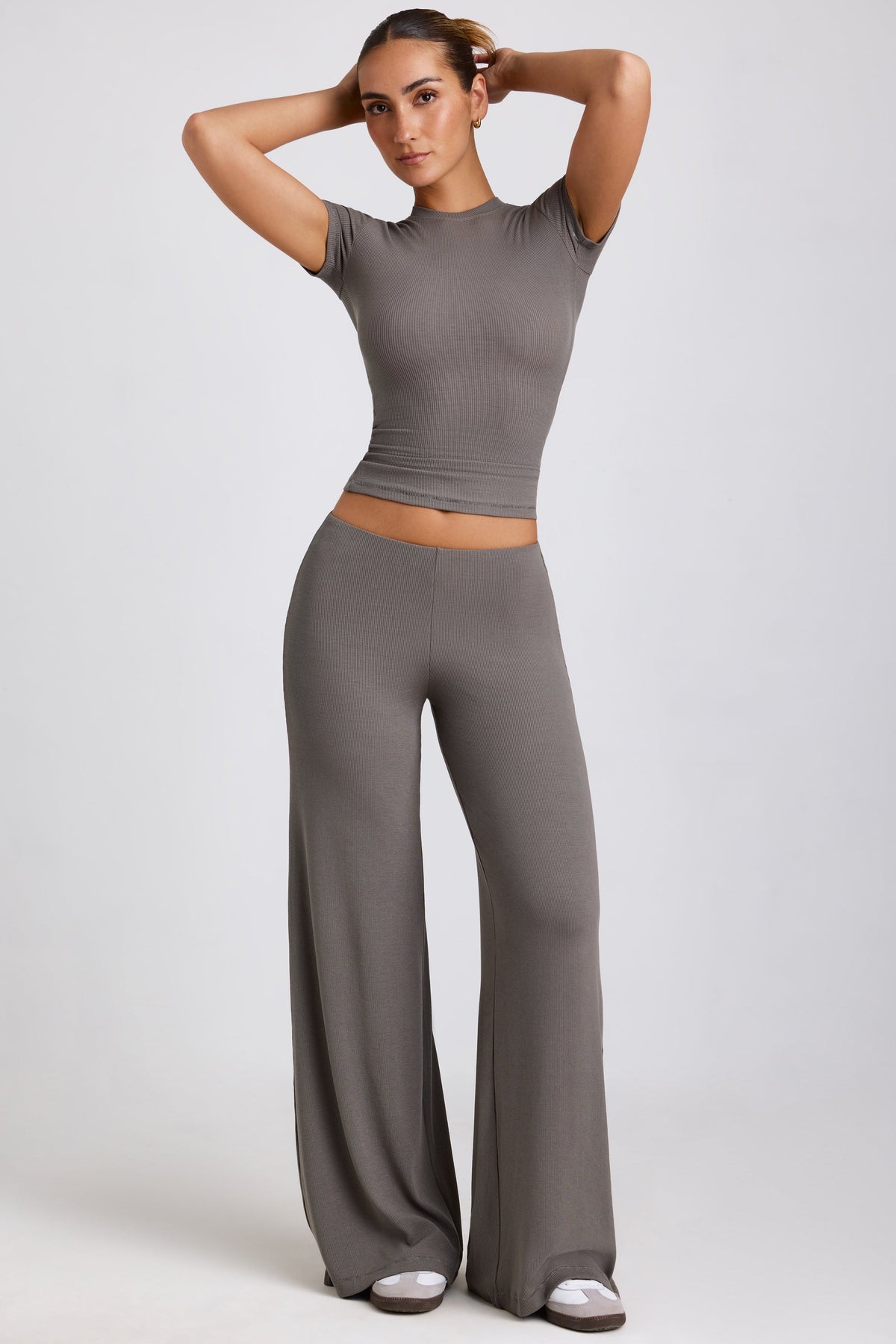 Nour-Mid Rise Wide Leg Trouser in Grey