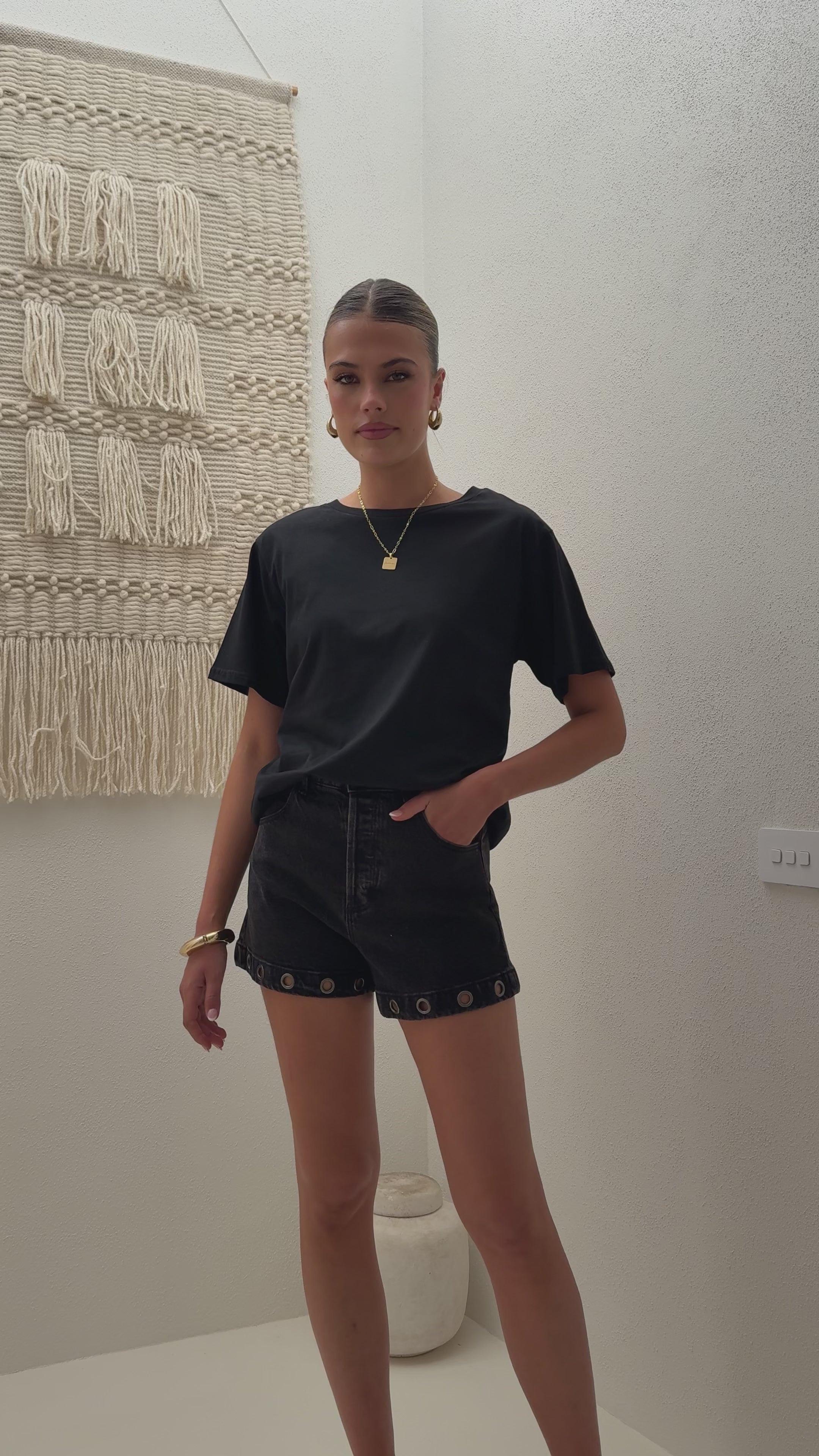 Rollas Mirage Short - Black Sand Eyelet